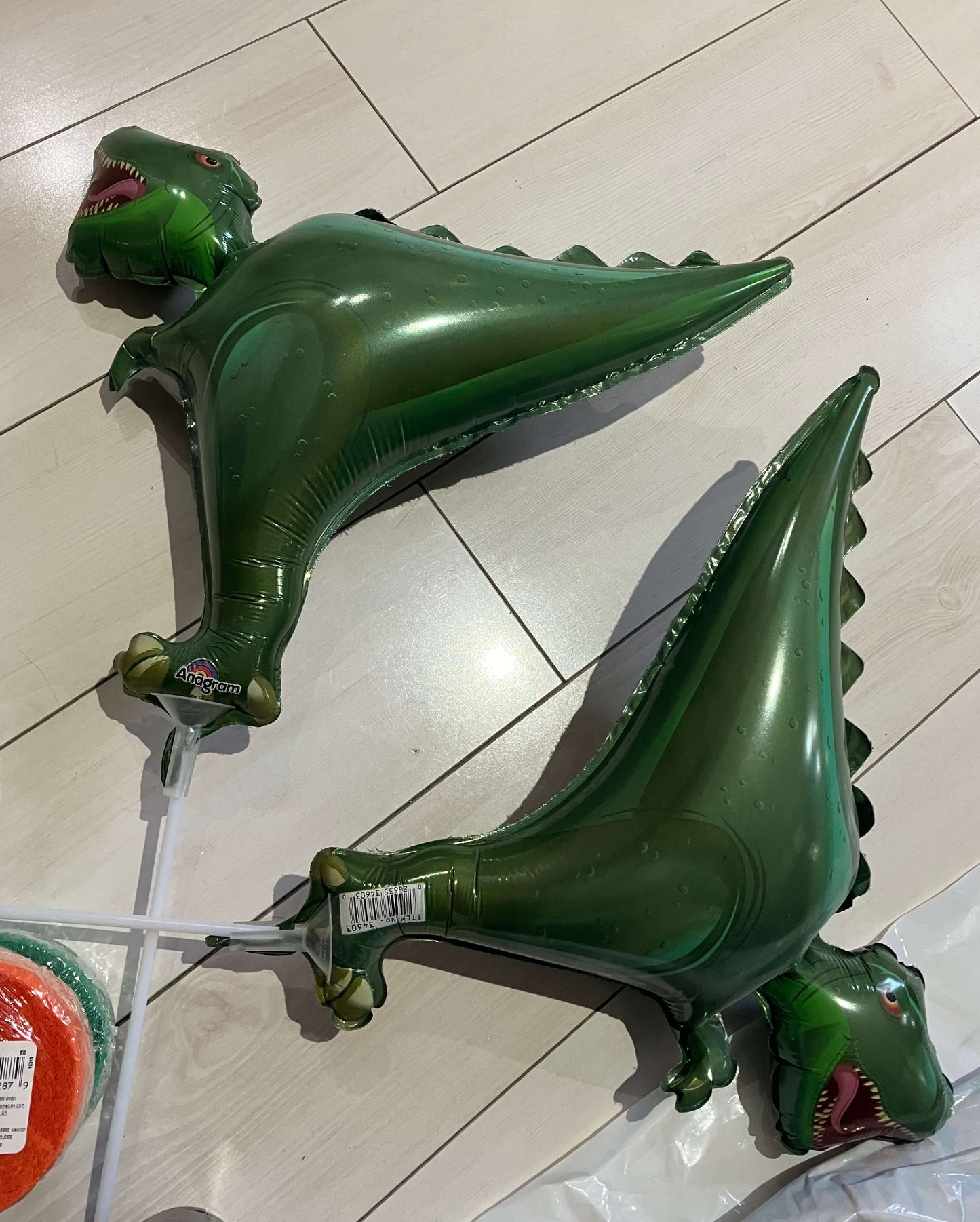 Dinosaur-themed party items and decor