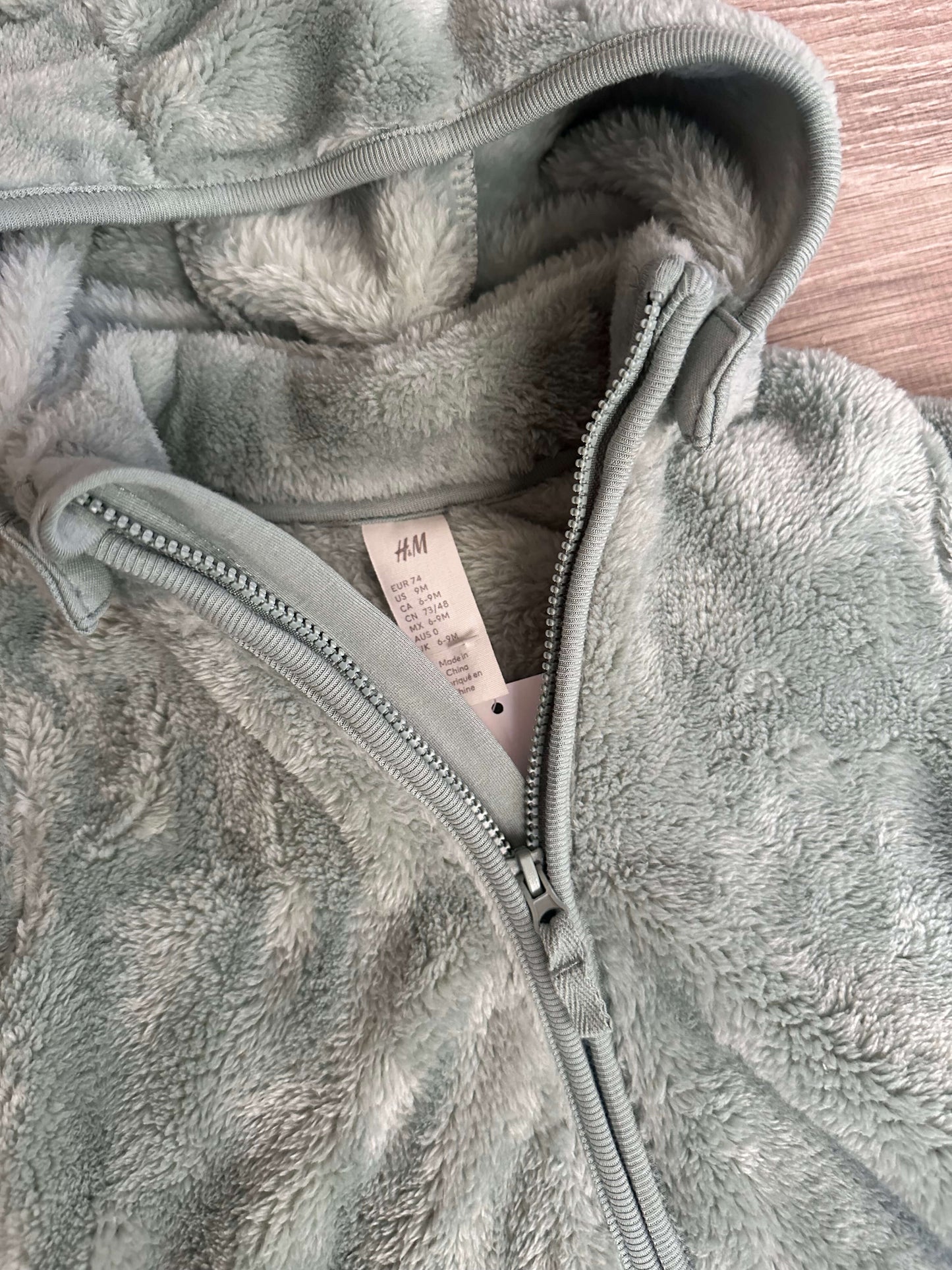 NWT H&M Fleece Jacket 6-9m, Kids 9 Month (6-9M)