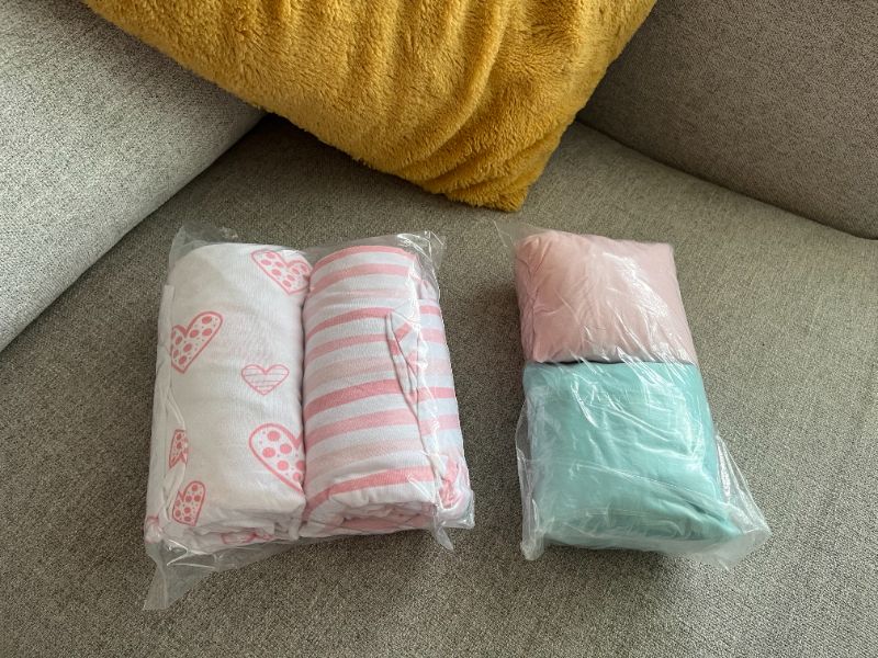 Pink themed Fitted Crib Sheets