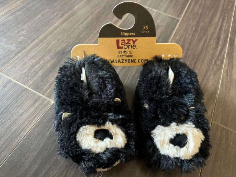 Lazy One Bear Slippers (Size XS Kids 5-8), Shoes 6 (Walkers:12-24 mth)