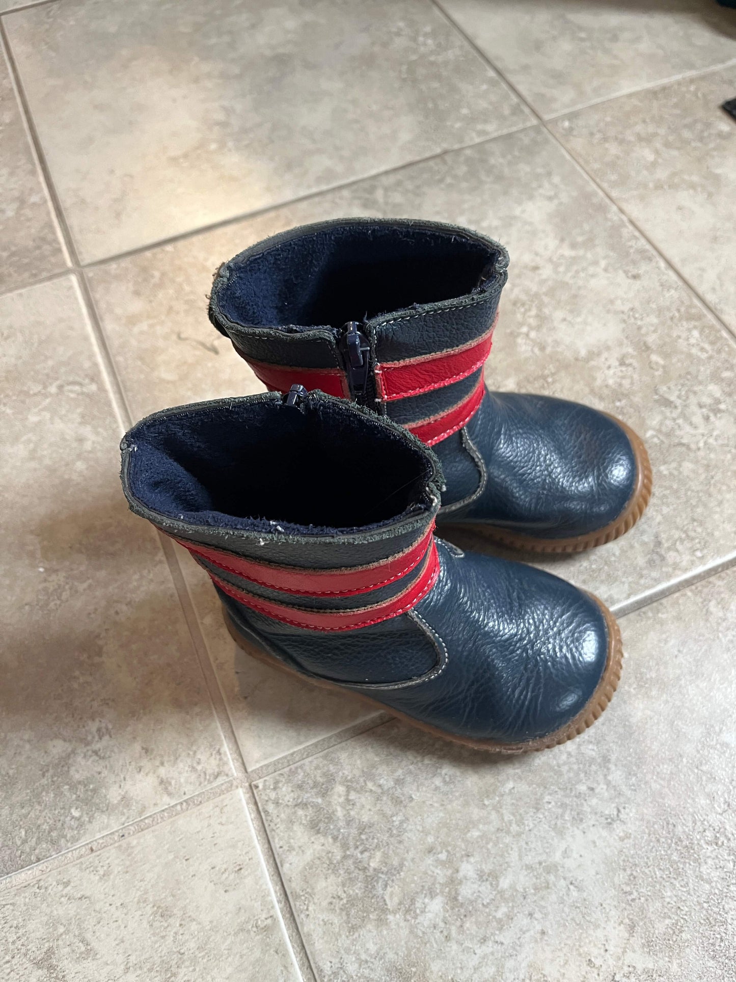 OutBaks, boots, 7, Shoes 7 (Walkers:12-24 mth)