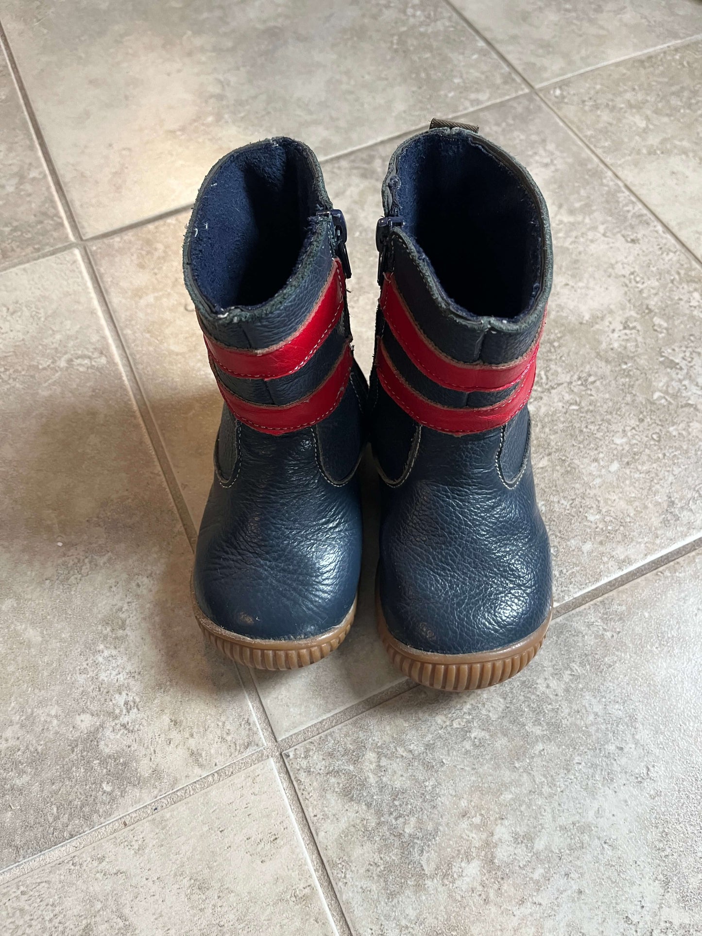 OutBaks, boots, 7, Shoes 7 (Walkers:12-24 mth)
