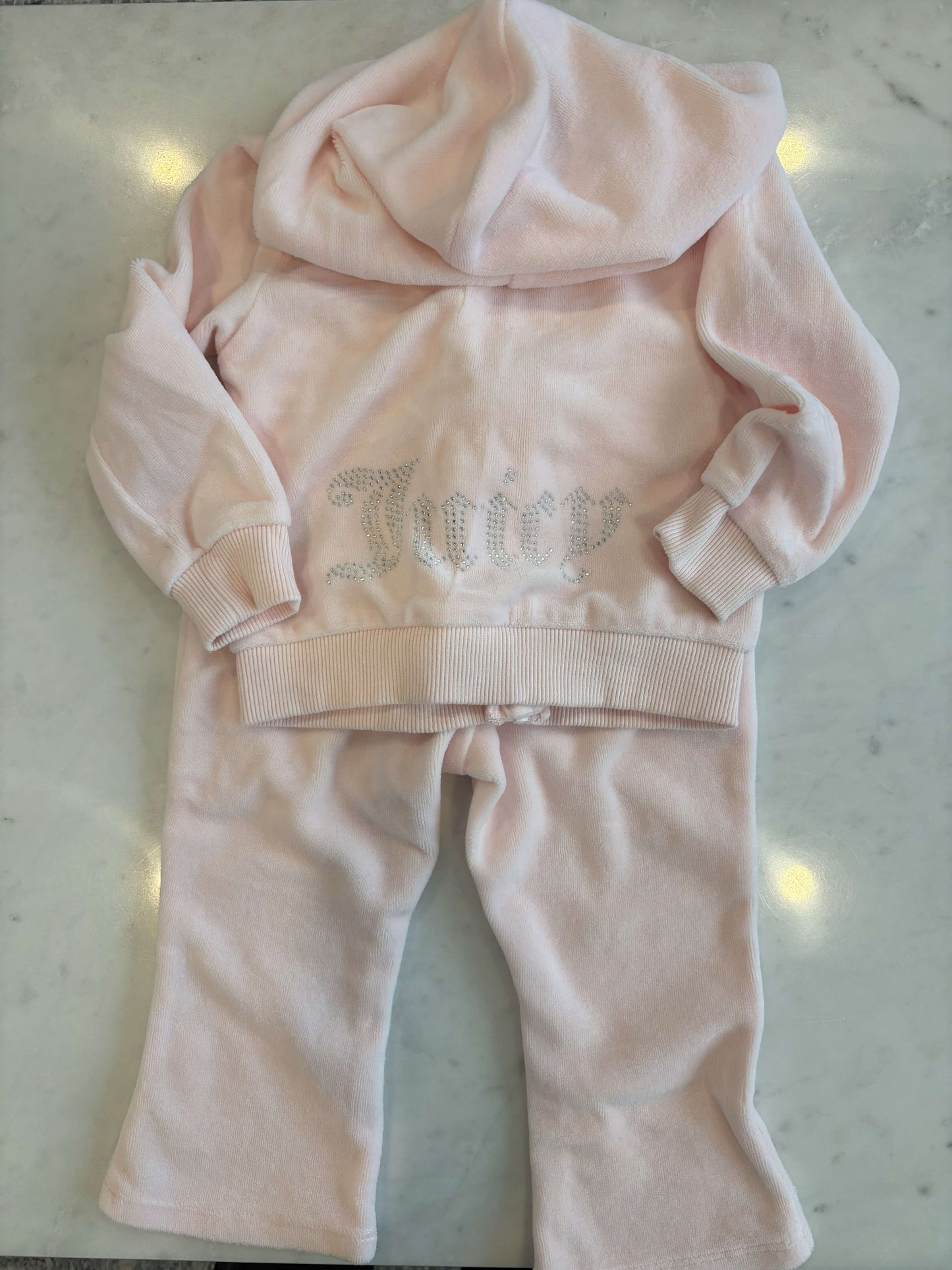 Juicy Couture Sweatsuit, Kids 18 Month (12-18M)