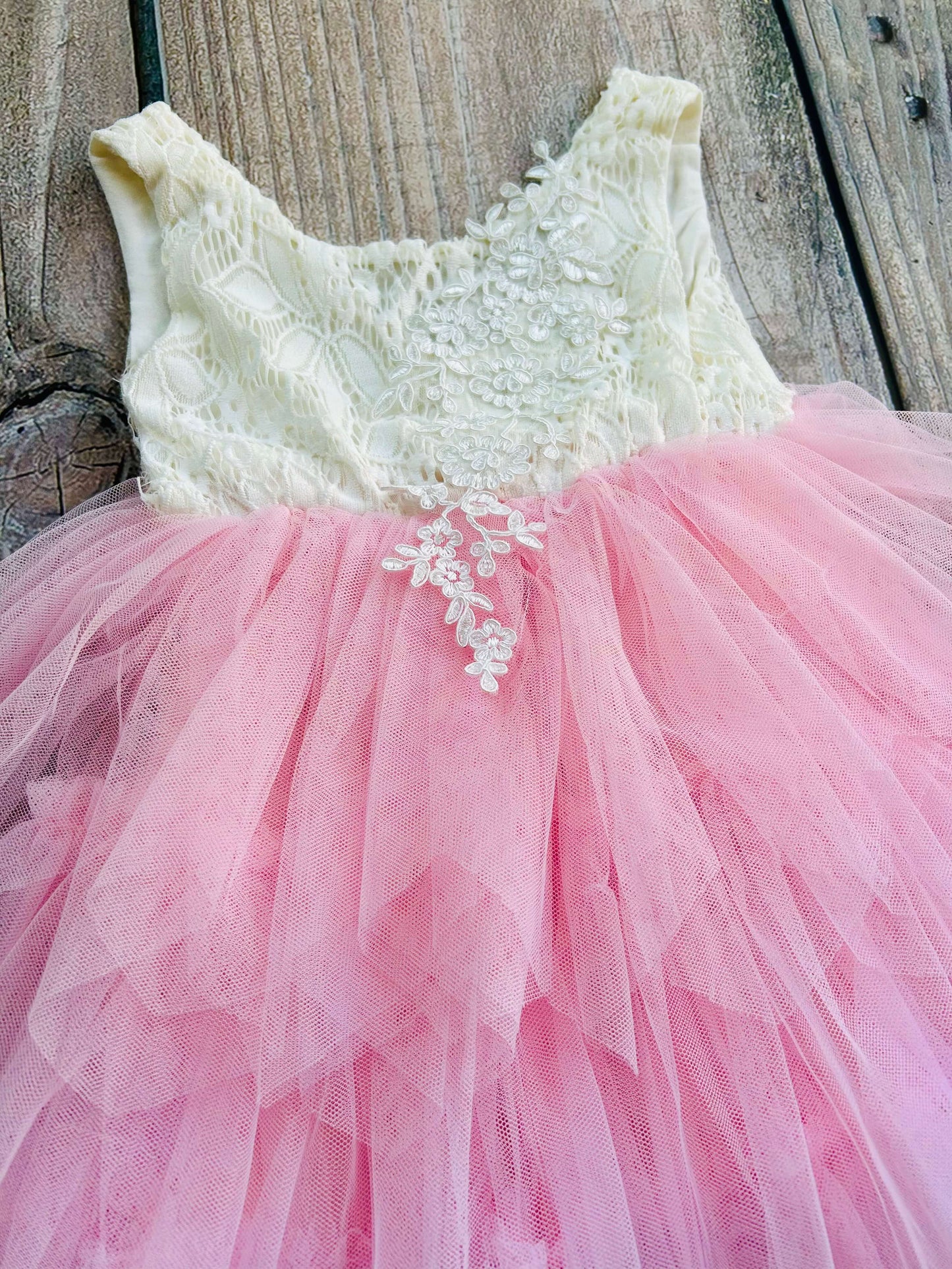 Rae’s Closet size 2/3T girls ivory pink tulle fancy dress, worn once, retails for $85 and up, Kids 3T
