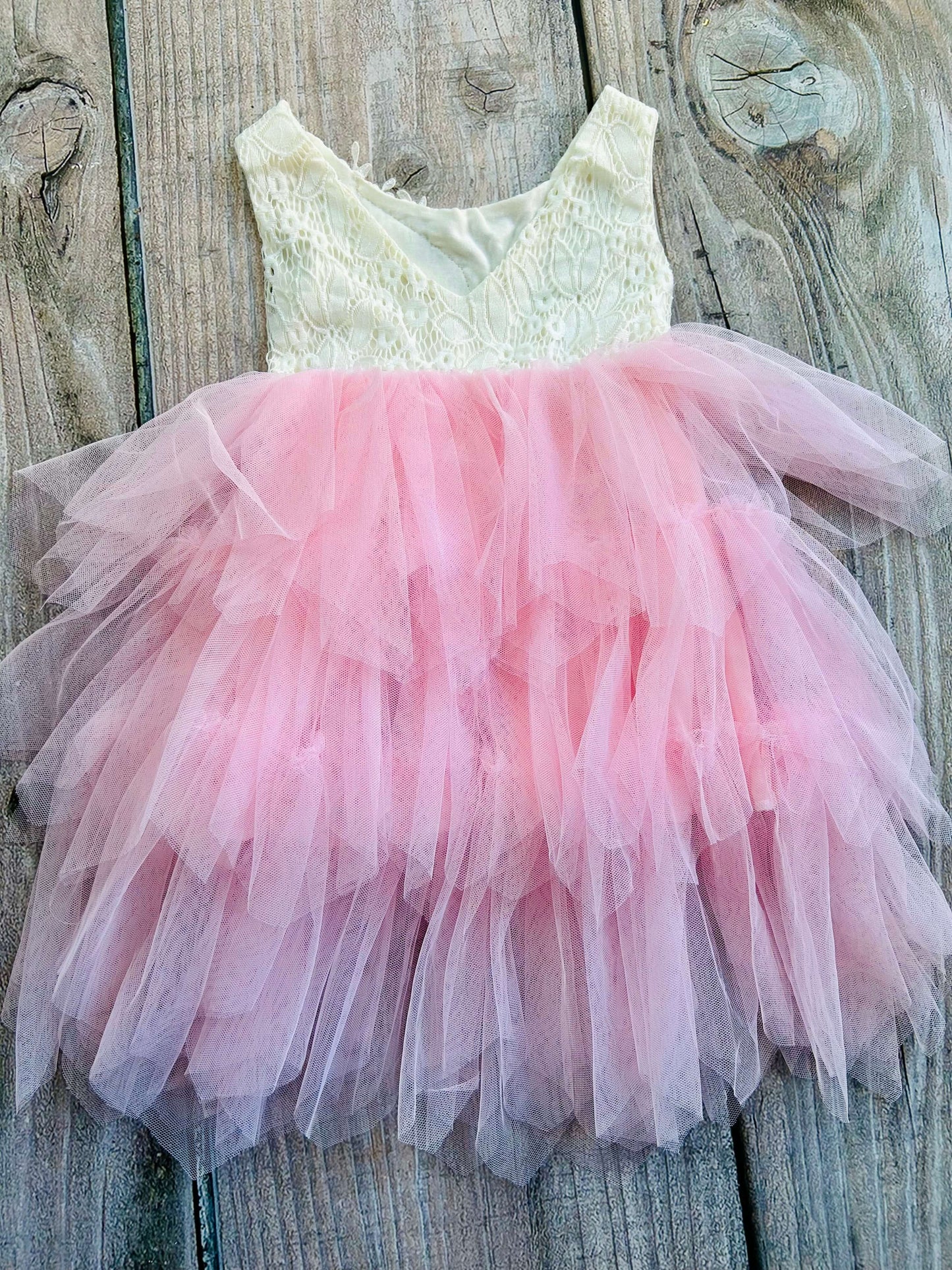 Rae’s Closet size 2/3T girls ivory pink tulle fancy dress, worn once, retails for $85 and up, Kids 3T