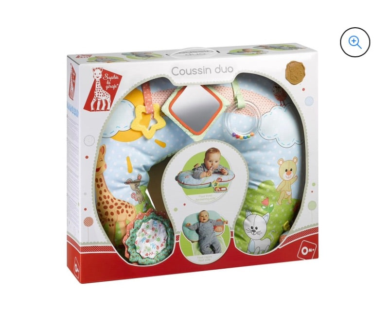 Sophie la girafe Tummy time cushion