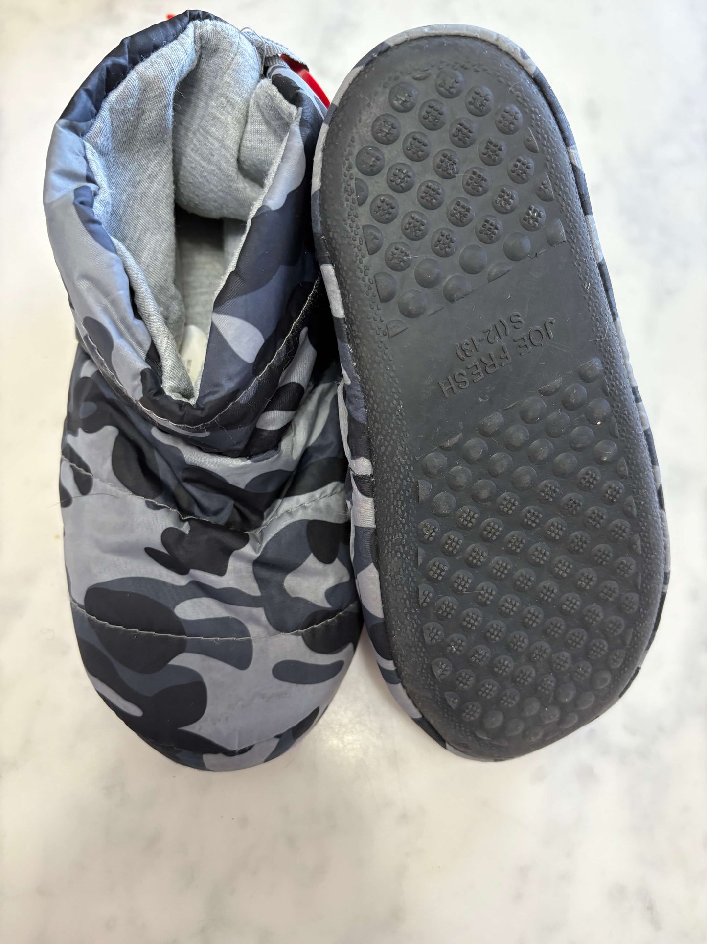 Boys Slippers, Shoes 7 (Walkers:12-24 mth)