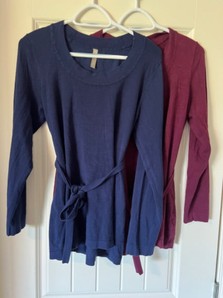 Bundle of 2 Thyme maternity top sweaters XL, Maternity XL (16-18)