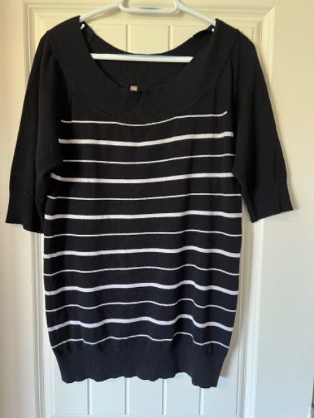 *Thyme maternity XL black and white sweater, Maternity XL (16-18)