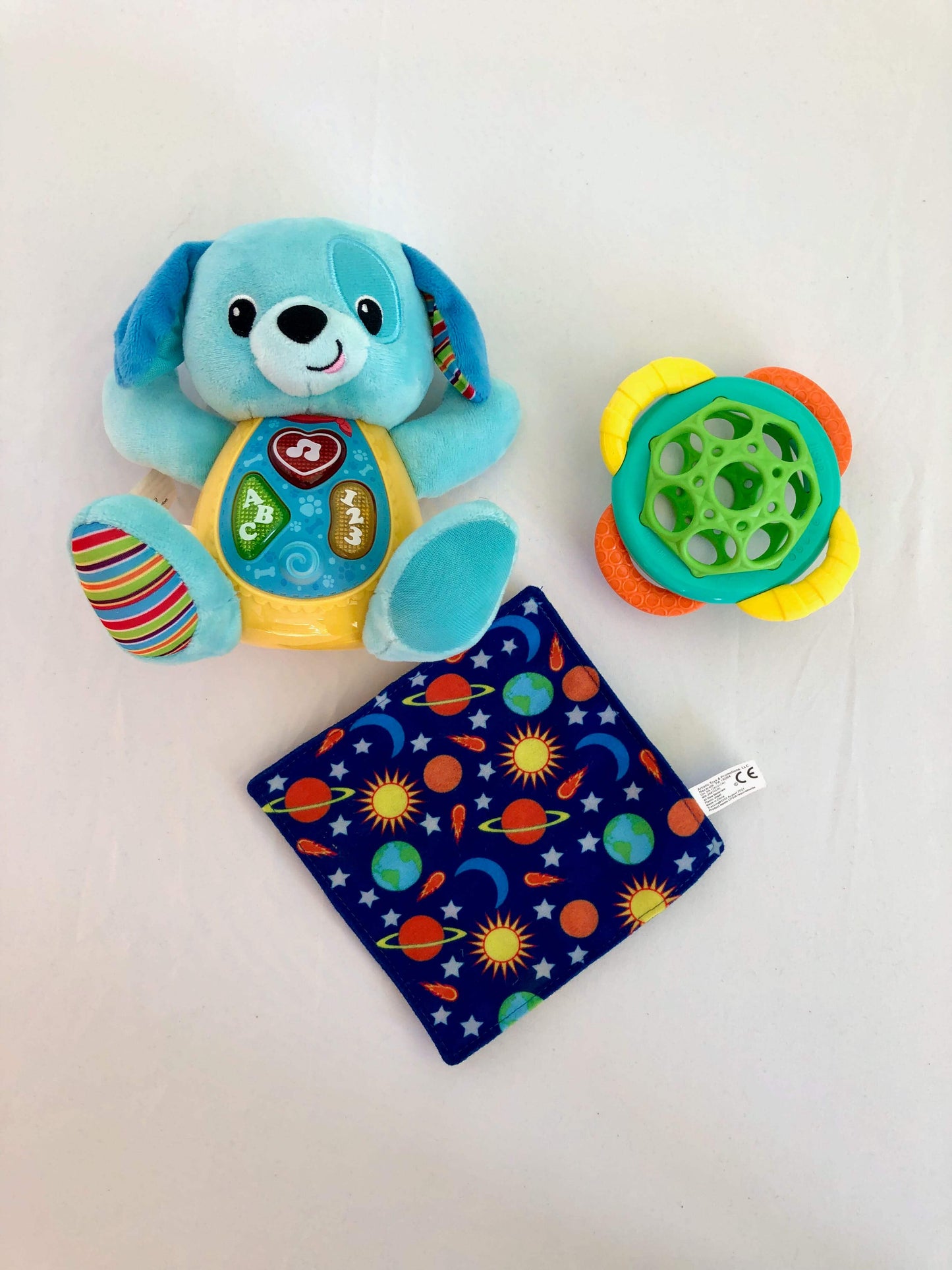 Bundle: Bear, Crinkle Cloth, Easy-hold Ball with Chew Tabs