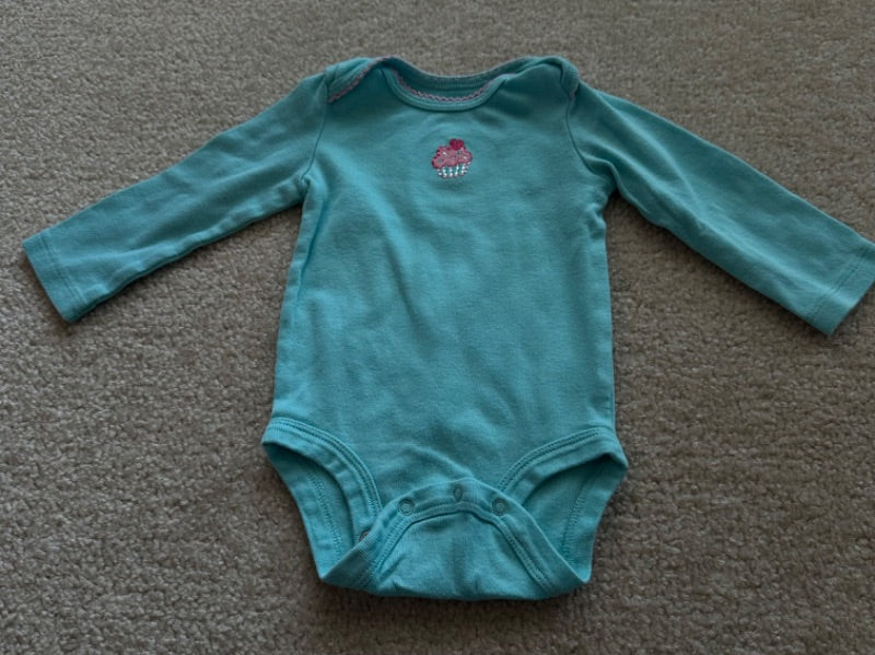 Onesie 4 pack bundle, Kids 6 Month (3-6M)
