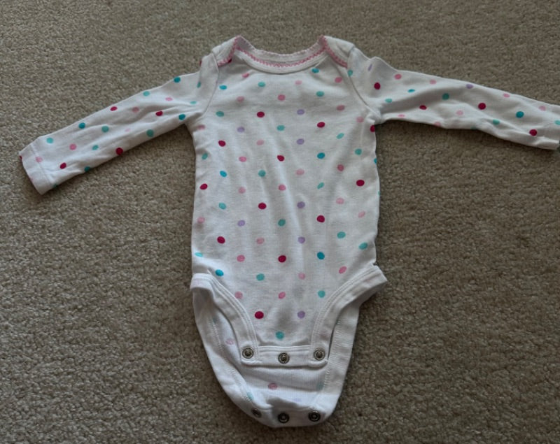 Onesie 4 pack bundle, Kids 6 Month (3-6M)