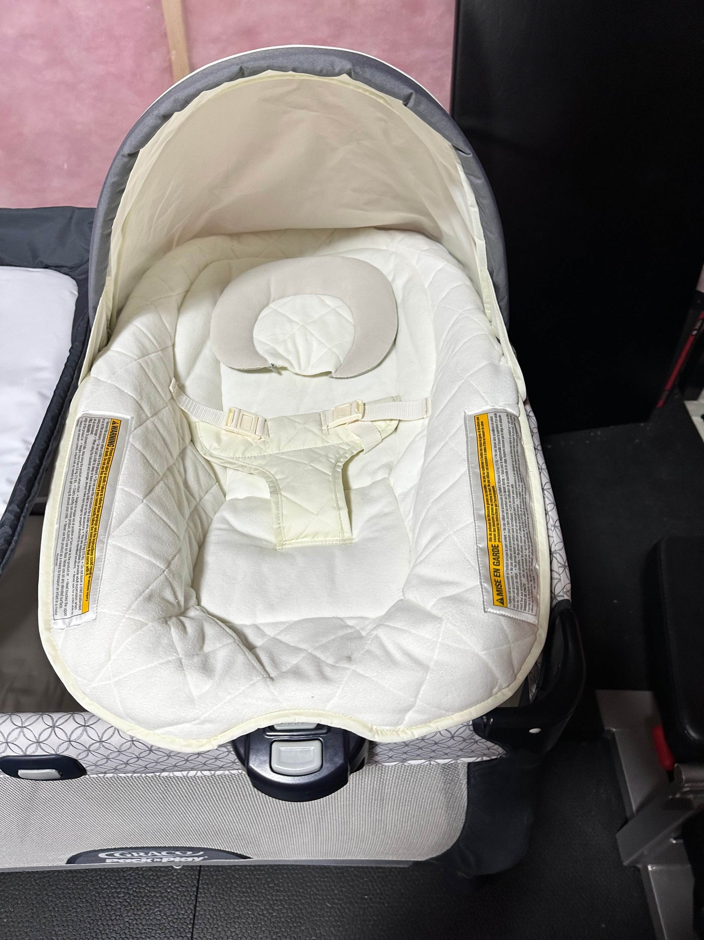 Graco Pack n’ Play Quick connect Portable Lounger Deluxe
