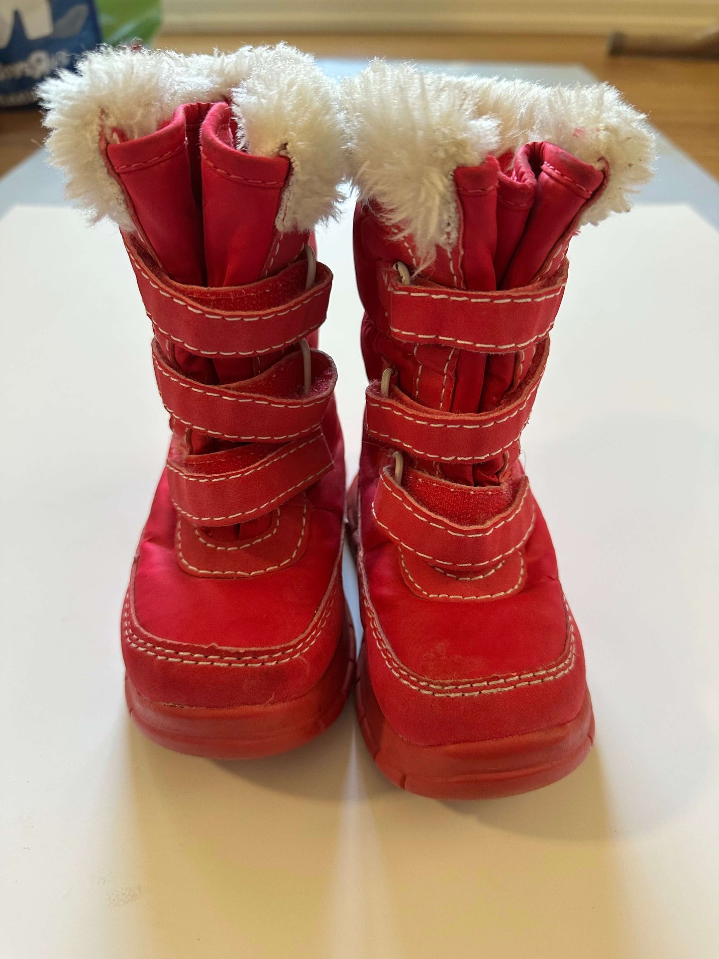 Pink Baby Gap snow boots size 5 toddler, Shoes 5 (Walkers:12-24 mth)