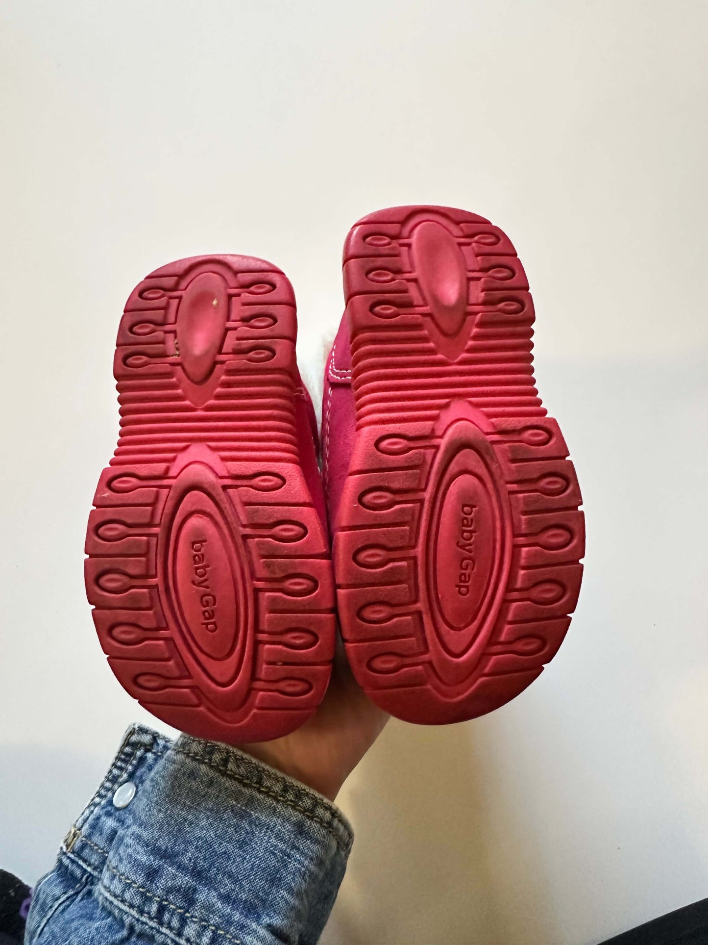 Pink Baby Gap snow boots size 5 toddler, Shoes 5 (Walkers:12-24 mth)
