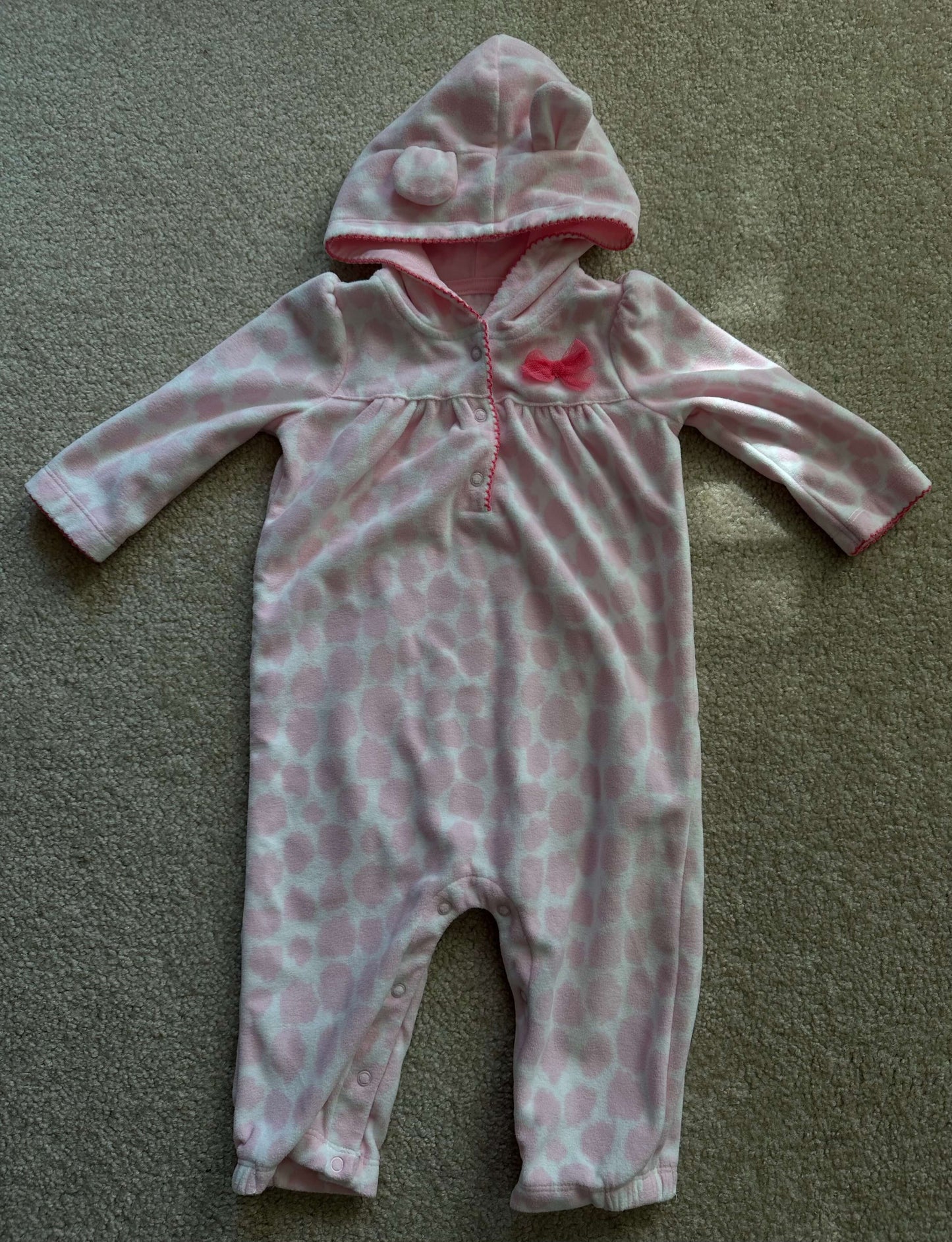 Carters pink and white sleeper , Kids 12 Month (9-12M)