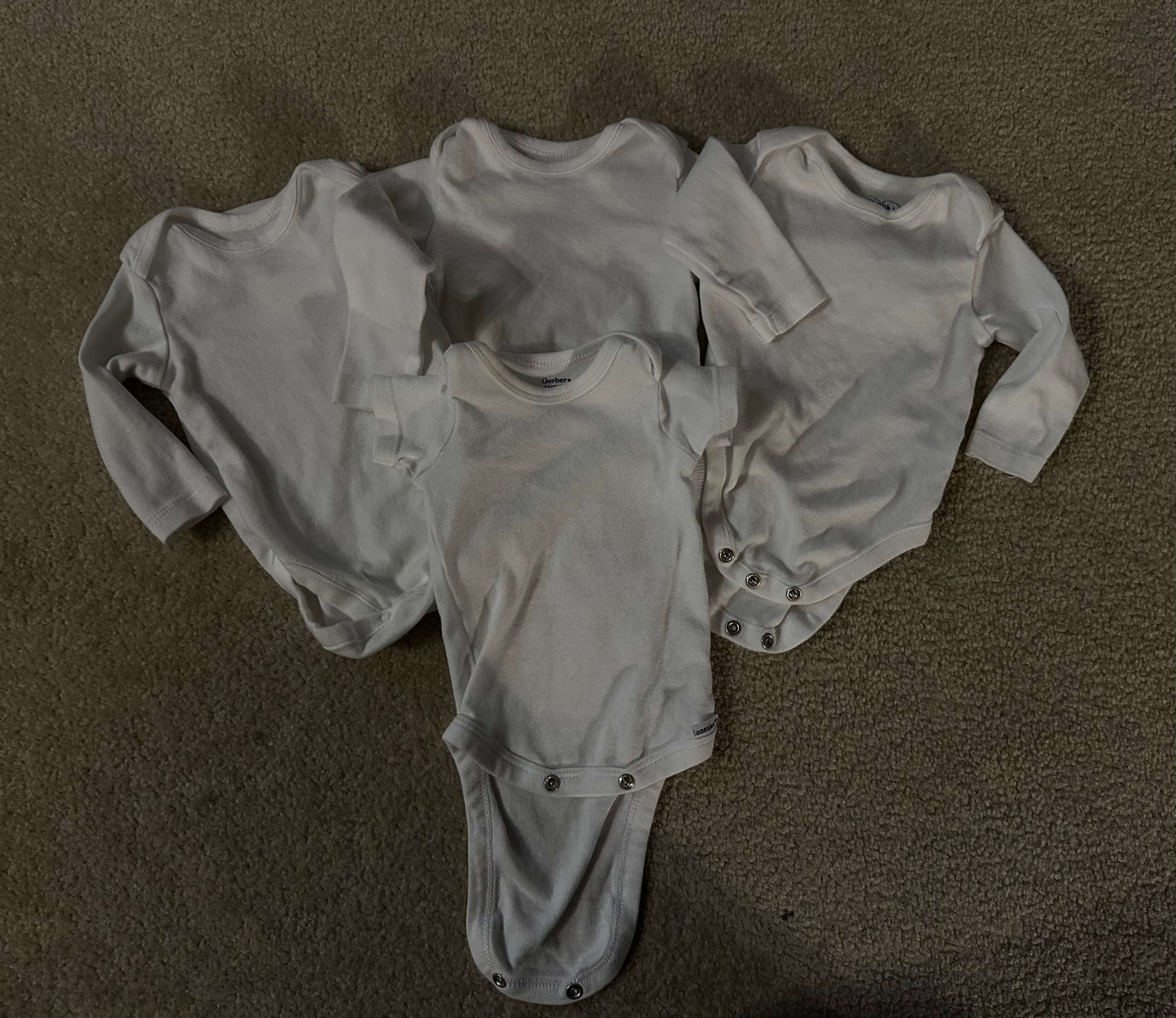 White onesie bundle , Kids 3 Month (0-3M)