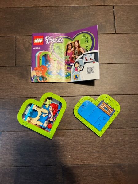 LEGO Friends Mia’s Summer Heart Box 41388