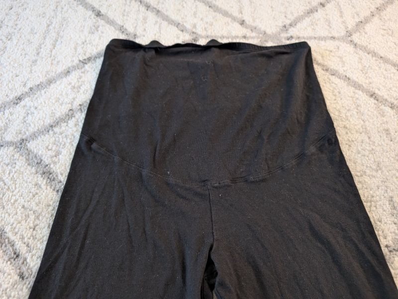 H&M Maternity Capri Leggings, Black, Medium, Maternity M (8-10)