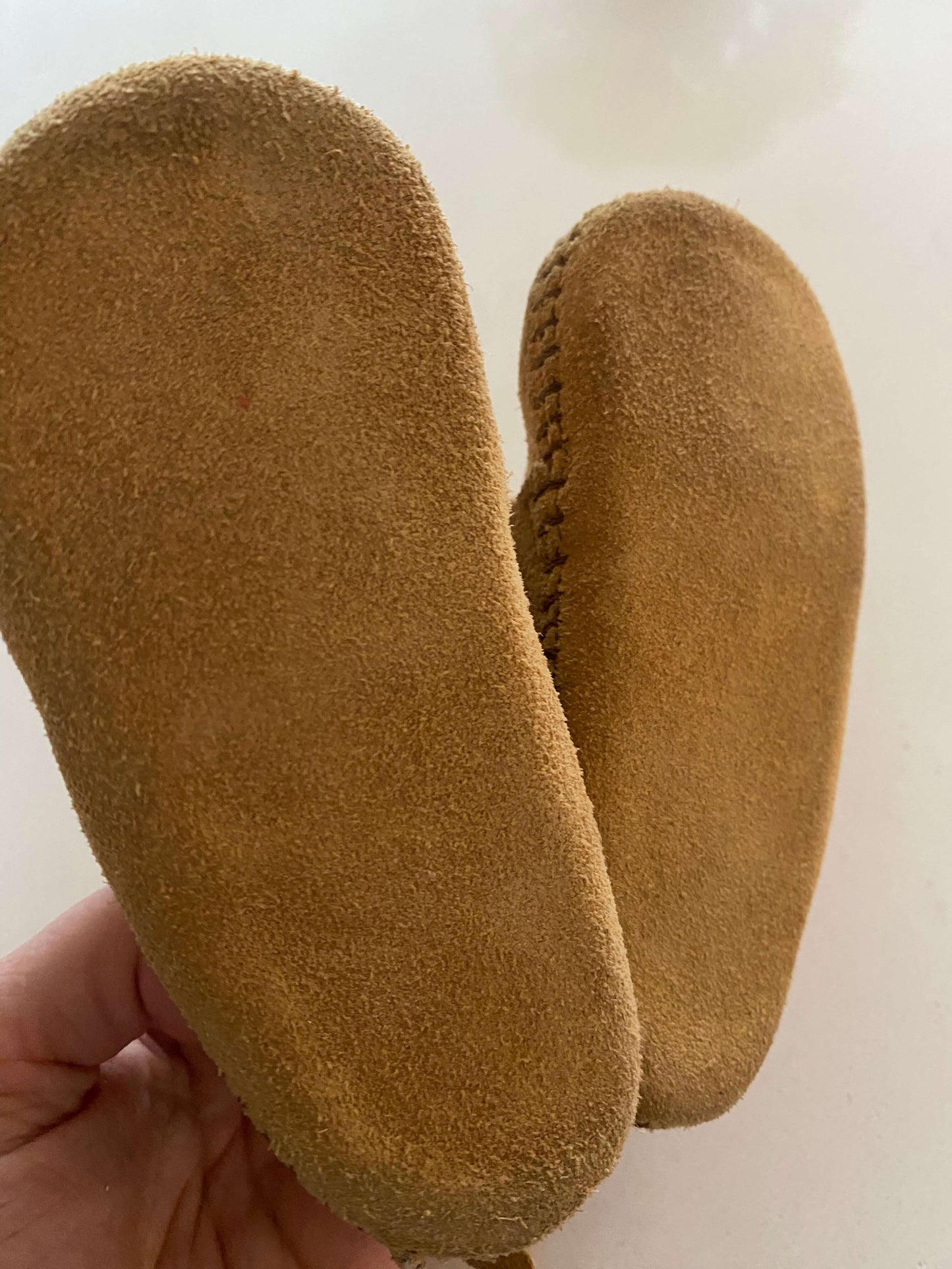 Minnetonka size4 suede moccasin booties, Shoes 4 (Baby: 0-12 mth)