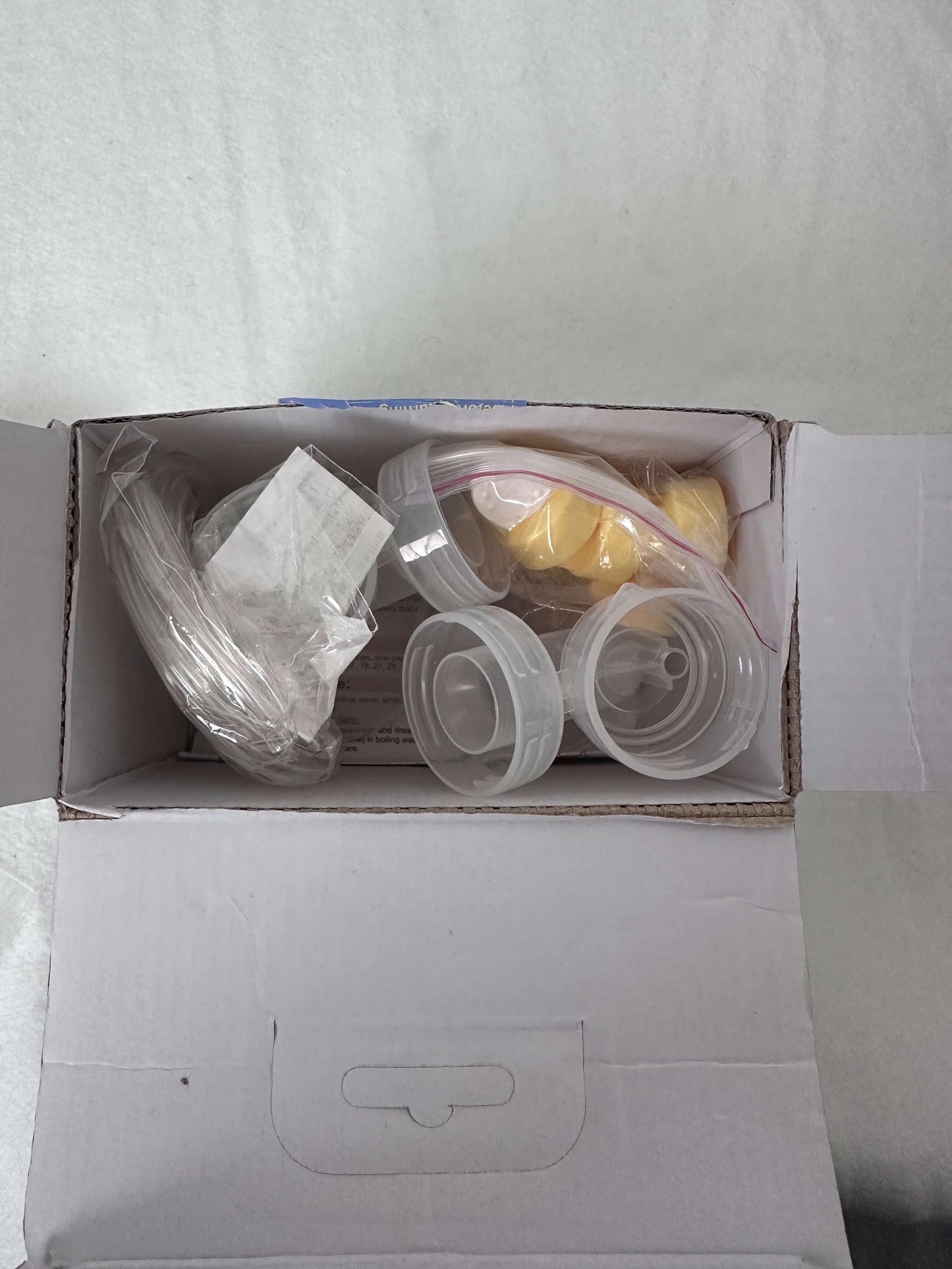 Maymom/Medela breastpump kit and parts