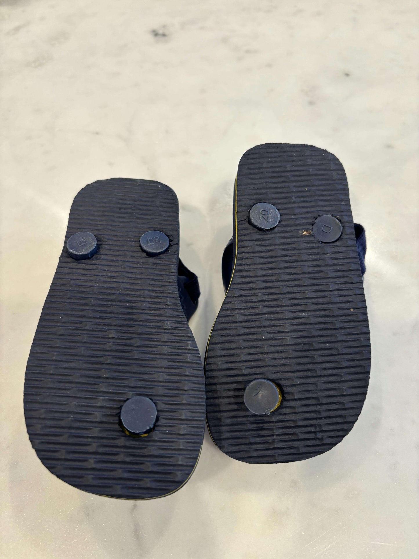 Havaianas Flipflops, Shoes 6 (Walkers:12-24 mth)
