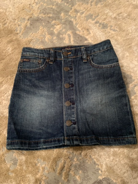 Ralph Lauren size 6 blue wash jean skirt with buttons , Kids 6/6X (extra small)
