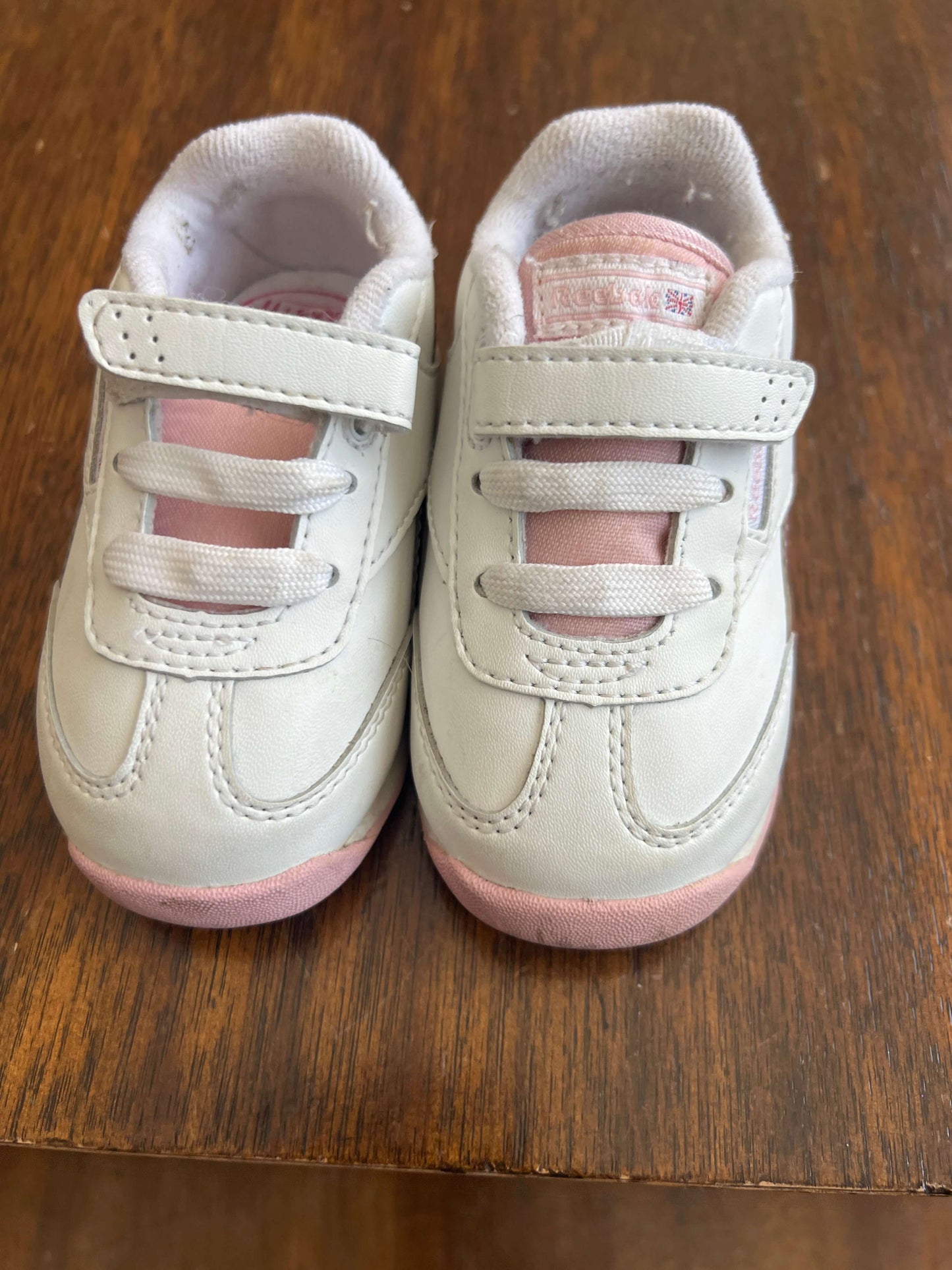Reebok size 4 pink and white sneakers, Shoes 4 (Baby: 0-12 mth)