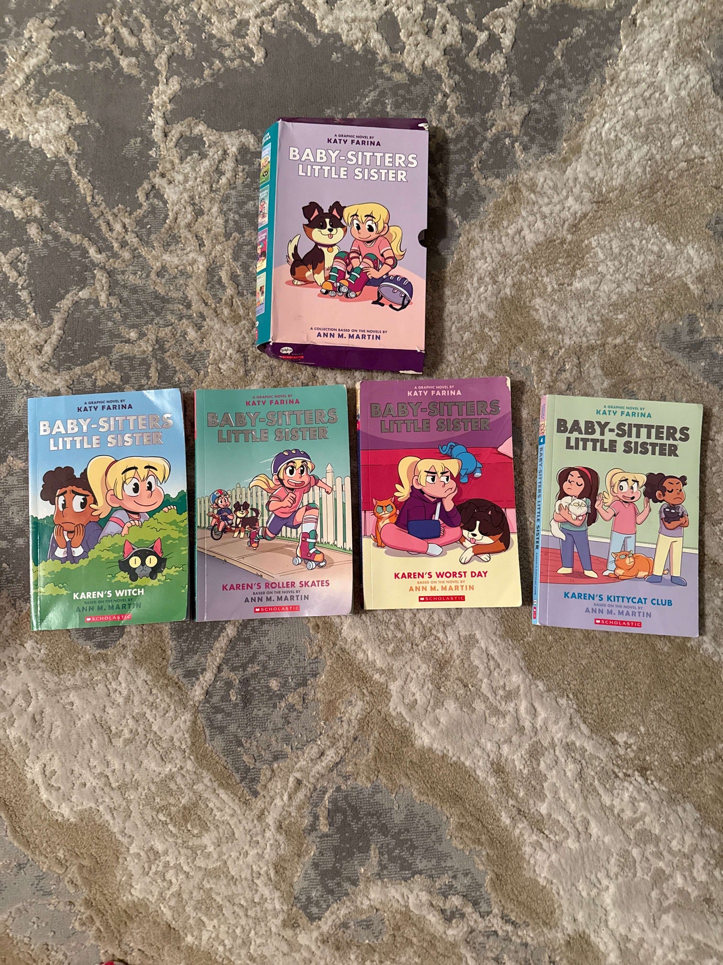 Scholastic graphix Baby-Sitters Little Sister 4 books box set
