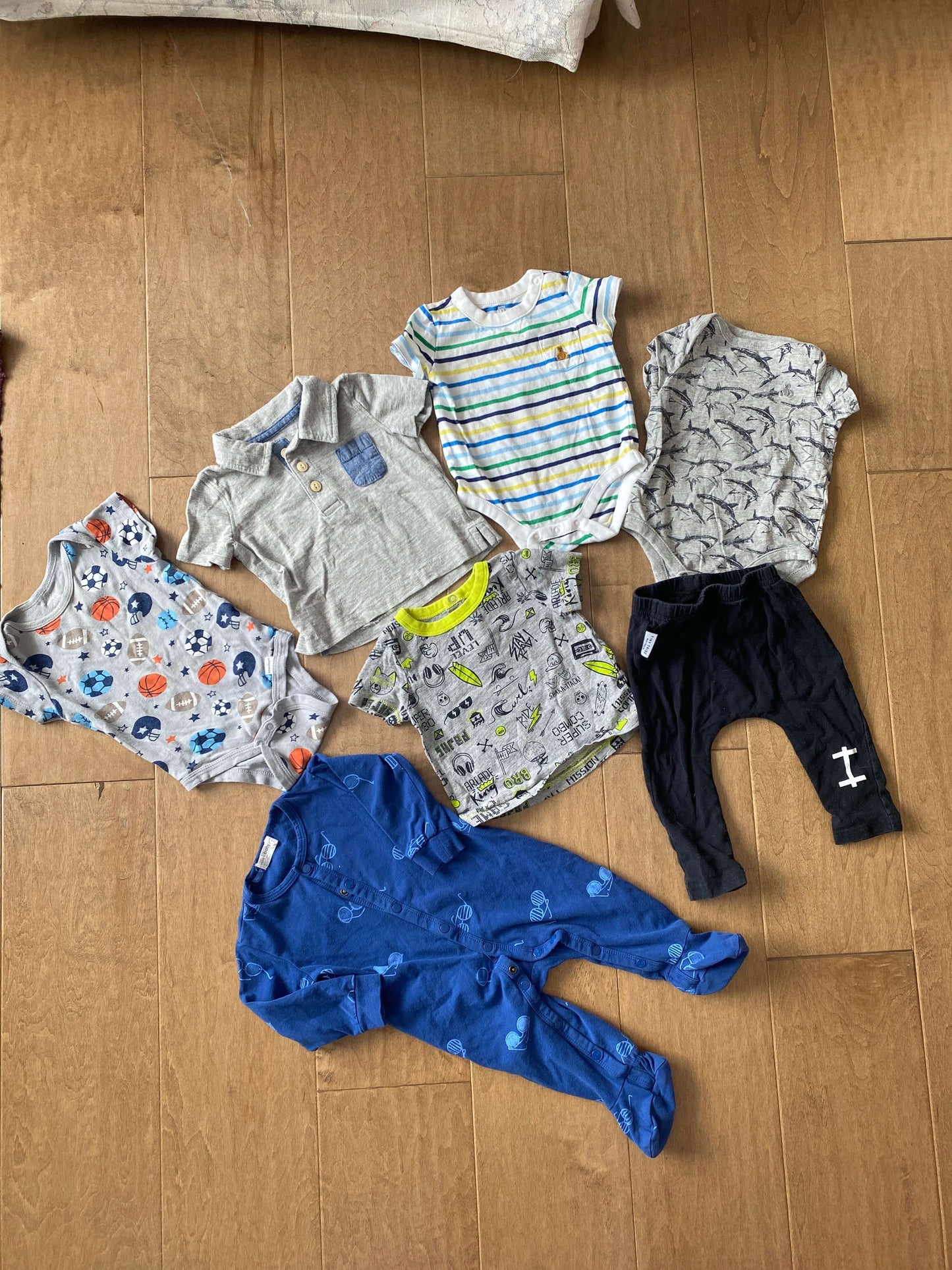 Size 3-6 month Boys clothing bundle, Kids 6 Month (3-6M)