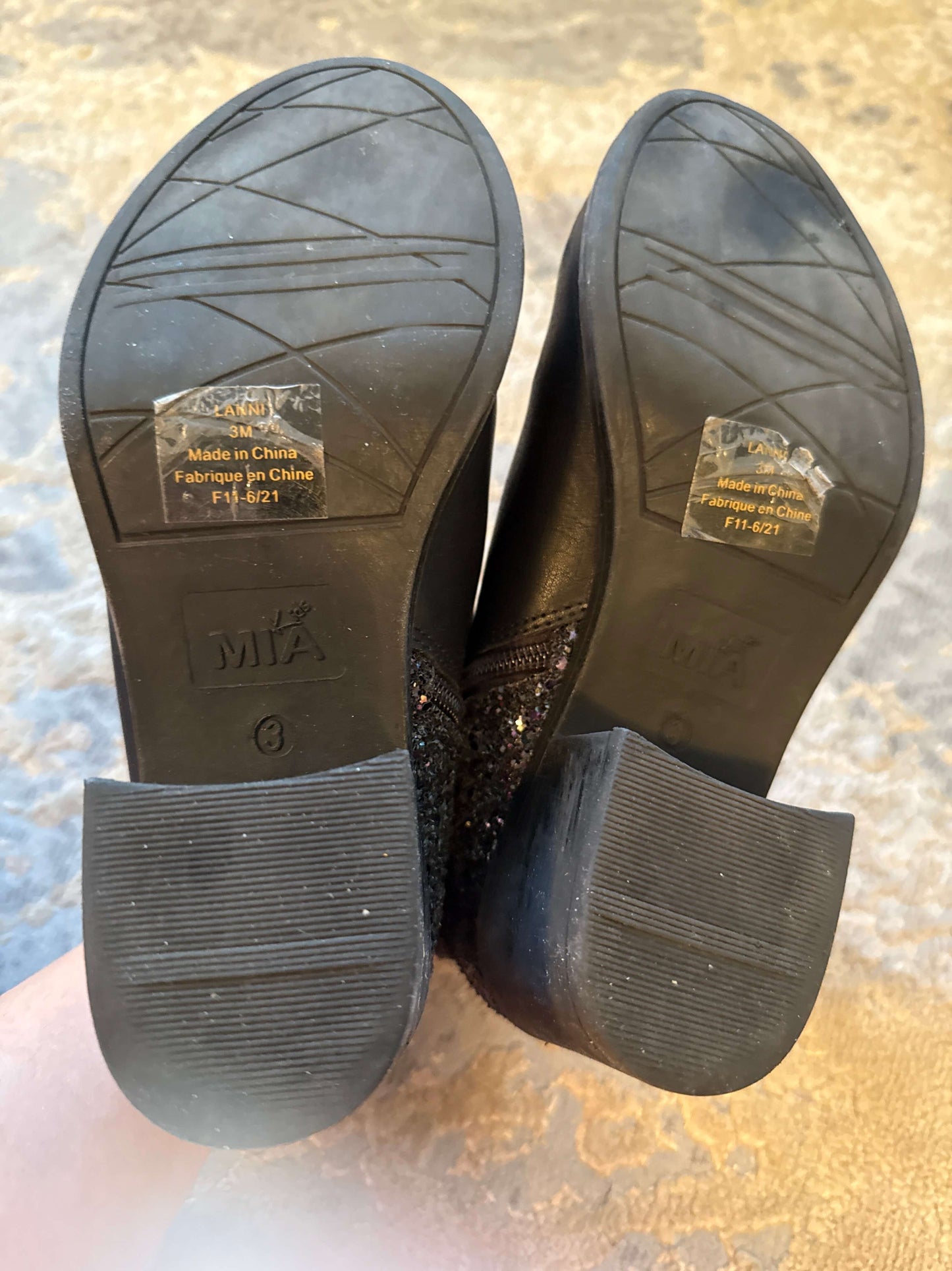 Mia size 3 black sparkly back short boots , Shoes 3 (Kids:4-8yr)