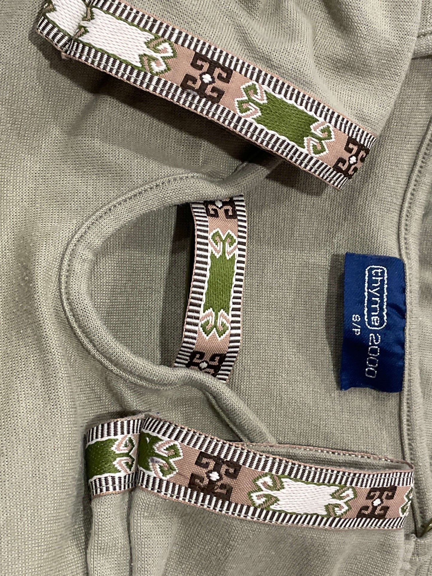 Thyme Maternity Green Top, size Small, Maternity S (4-6)