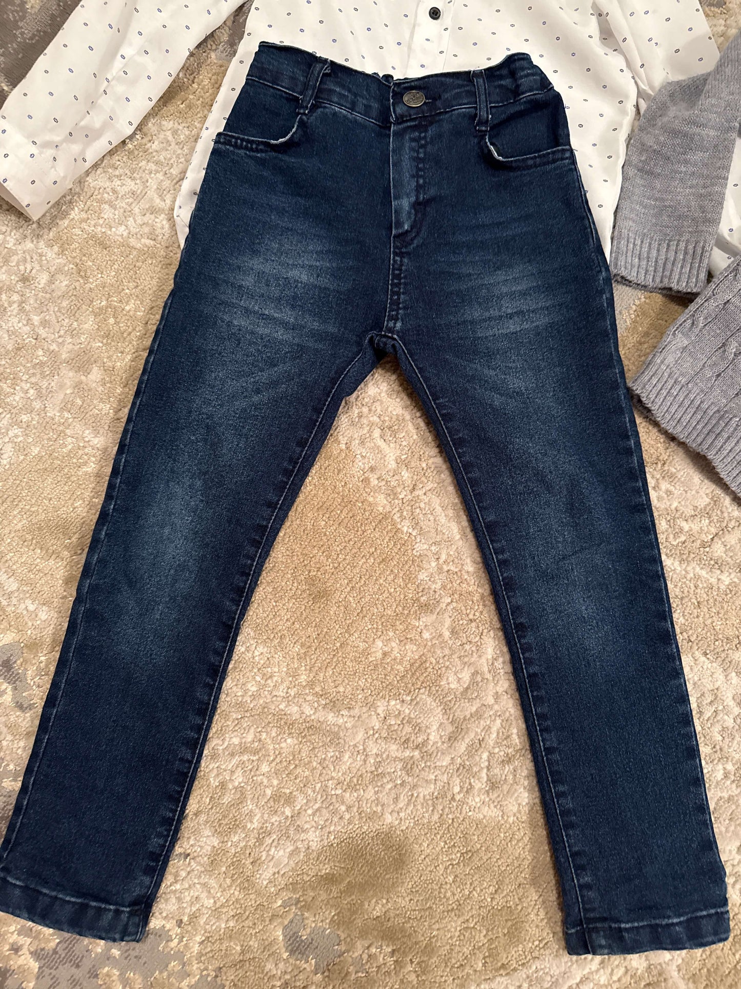 Gold Class size 5-6 (3 piece outfit), Kids 5/5T (extra small)