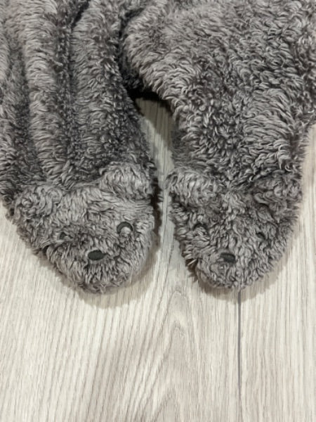VGUC, Carter's Fuzzy bear sleeper for Newborn, Kids Newborn
