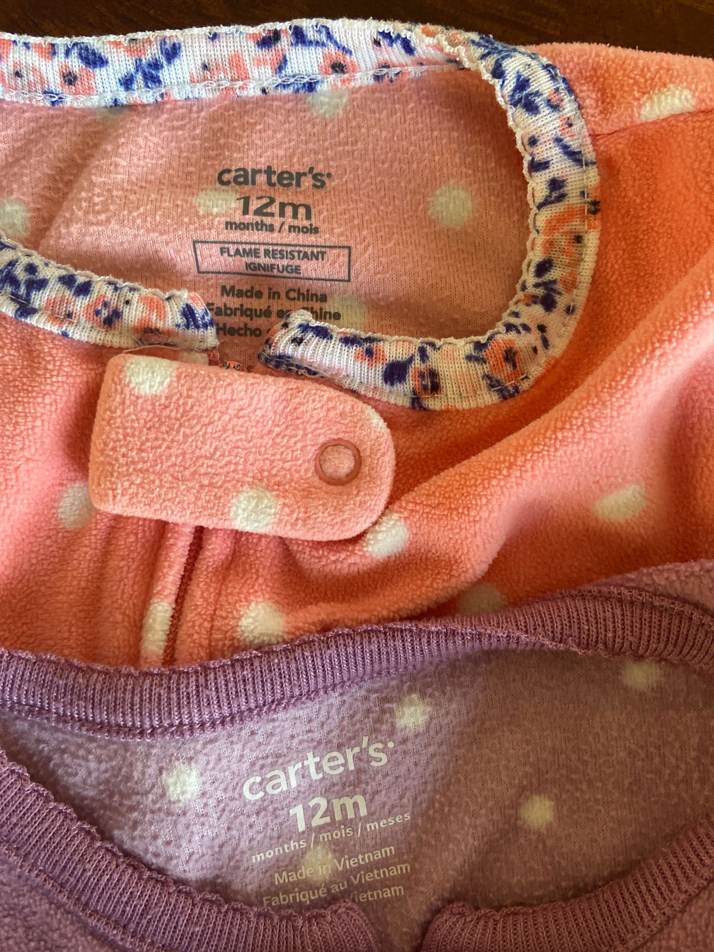 2 Carter’s Fleece Sleepers 12 months , Kids 12 Month (9-12M)
