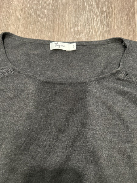 Thyme maternity. Sweater top with threaded cutouts, Maternity M (8-10)