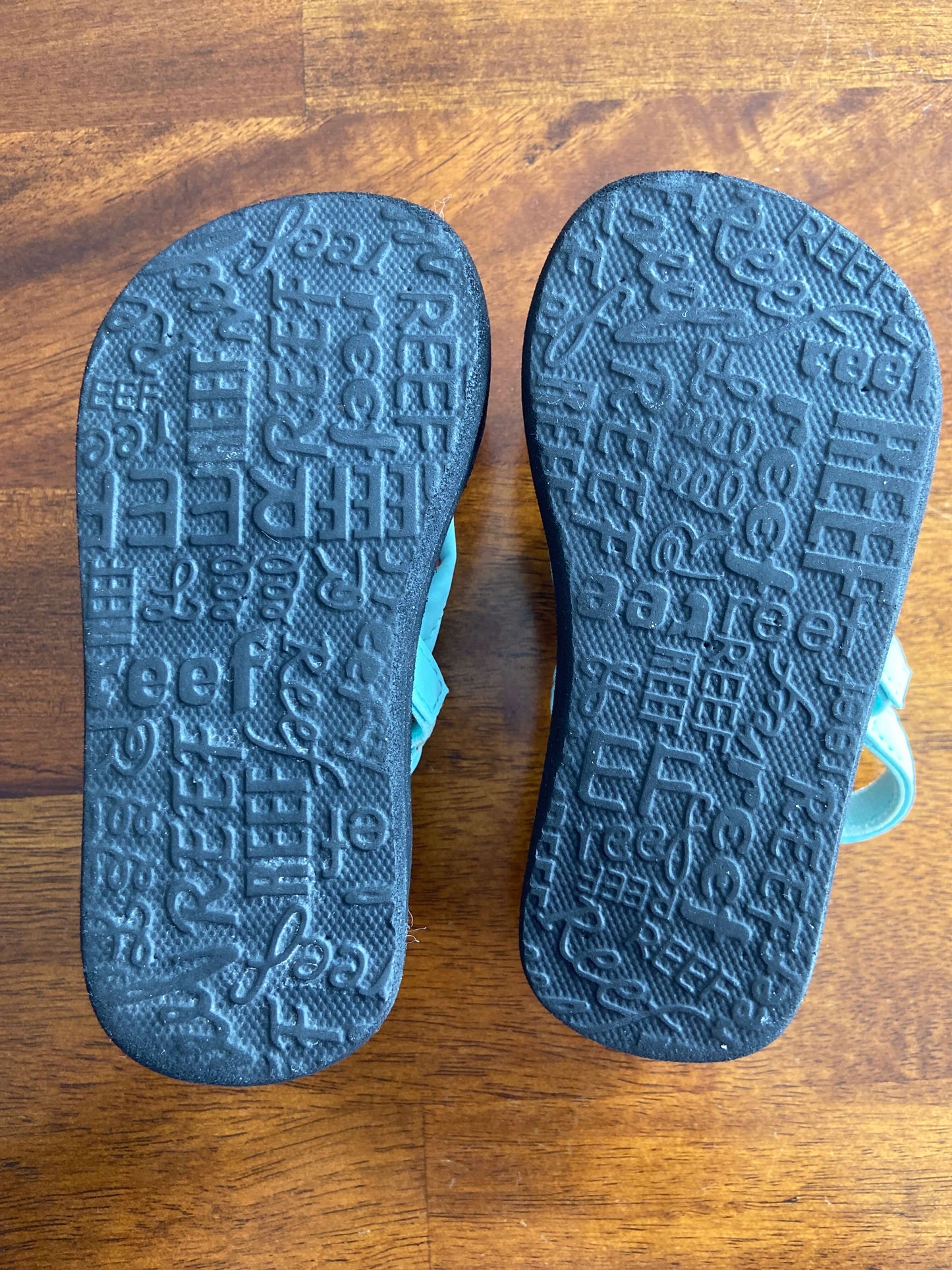 Reef toddler sandals size 4, Shoes 4.5 (Walkers:12-24 mth)