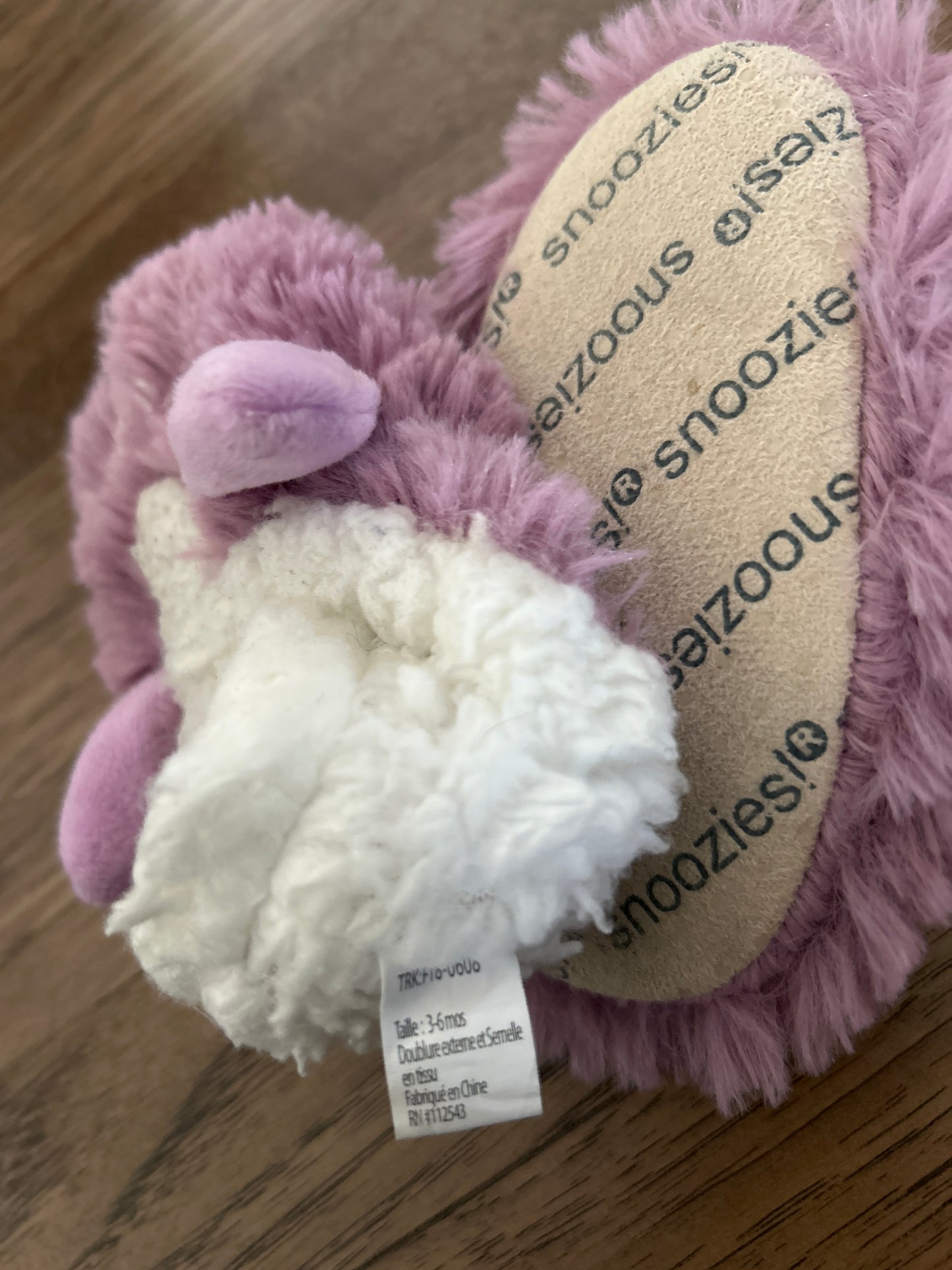 Snoozies Slippers - 3-6 mos (fit large), Shoes 4 (Baby: 0-12 mth)
