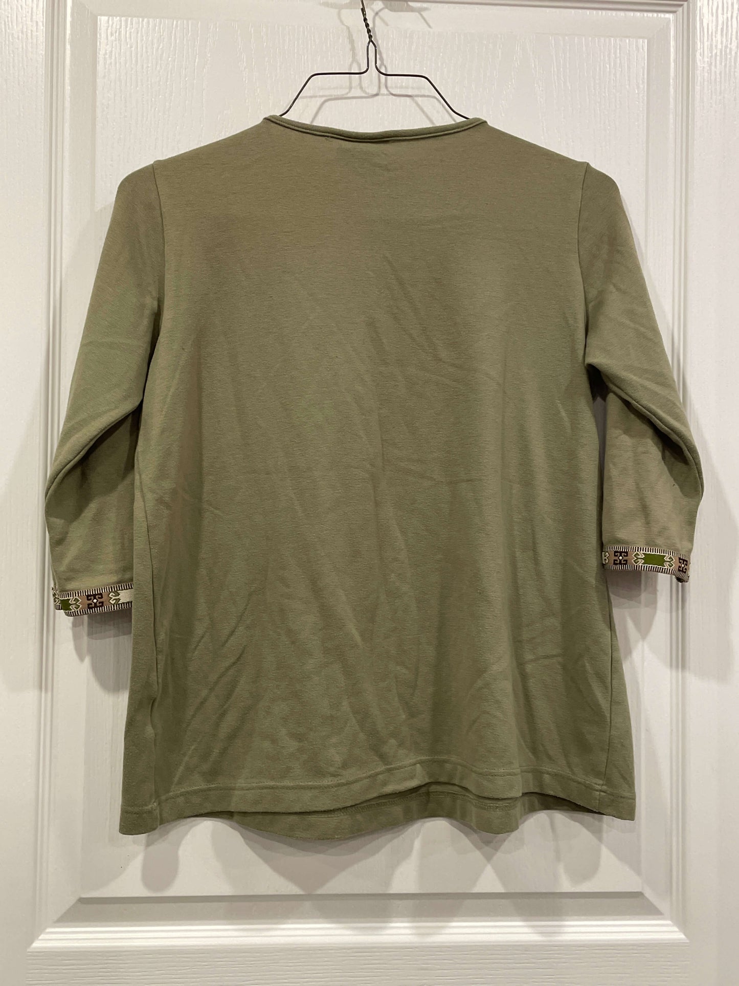 Thyme Maternity Green Top, size Small, Maternity S (4-6)