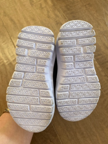 Size 5T slip on runners, Shoes 5 (Walkers:12-24 mth)