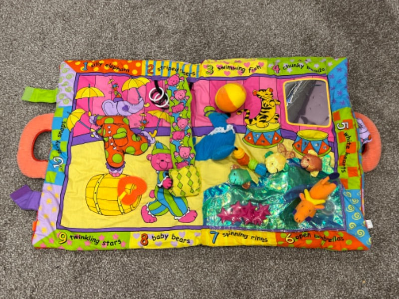 NWT Circus Travel Play Mat