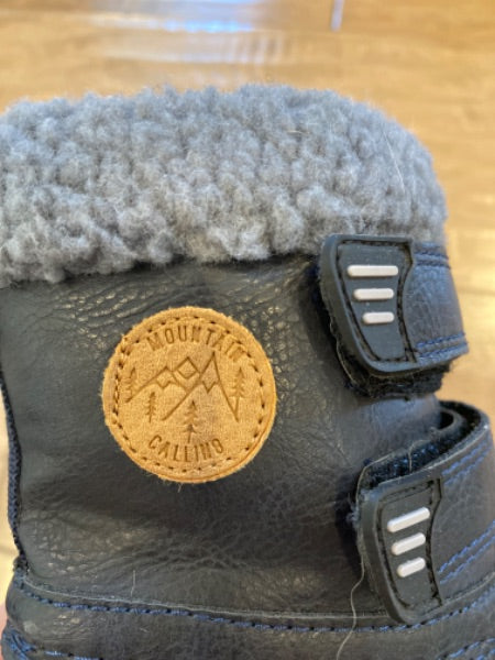 Size 6T winter boots. Joe Fresh, Shoes 6 (Walkers:12-24 mth)