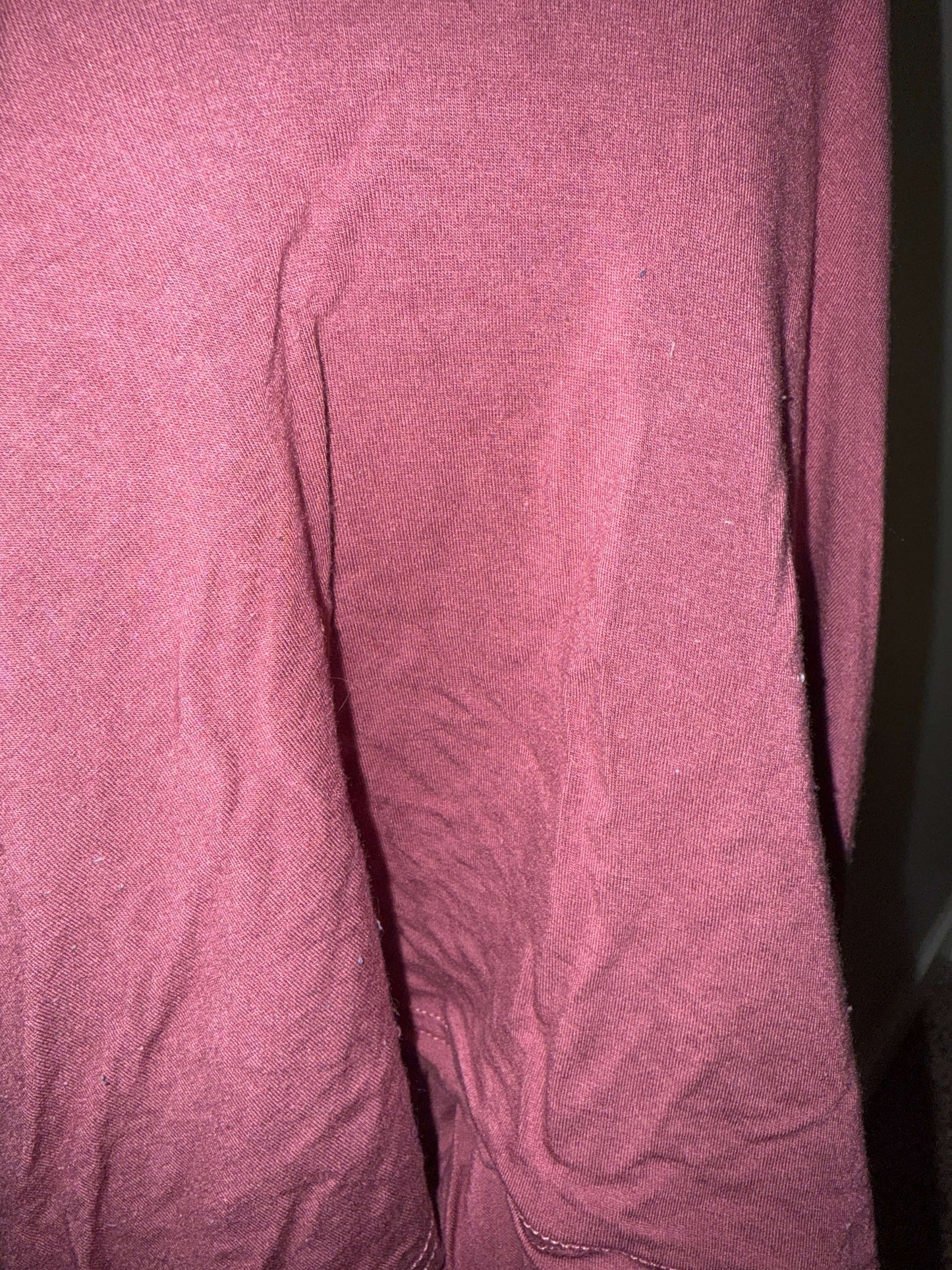 2 xxl maternity shirts, Maternity 2XL+ (18+)