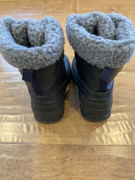 Size 6T winter boots. Joe Fresh, Shoes 6 (Walkers:12-24 mth)