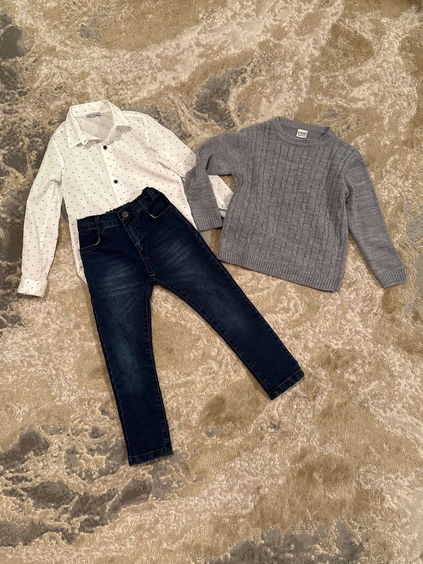 Gold Class size 5-6 (3 piece outfit), Kids 5/5T (extra small)
