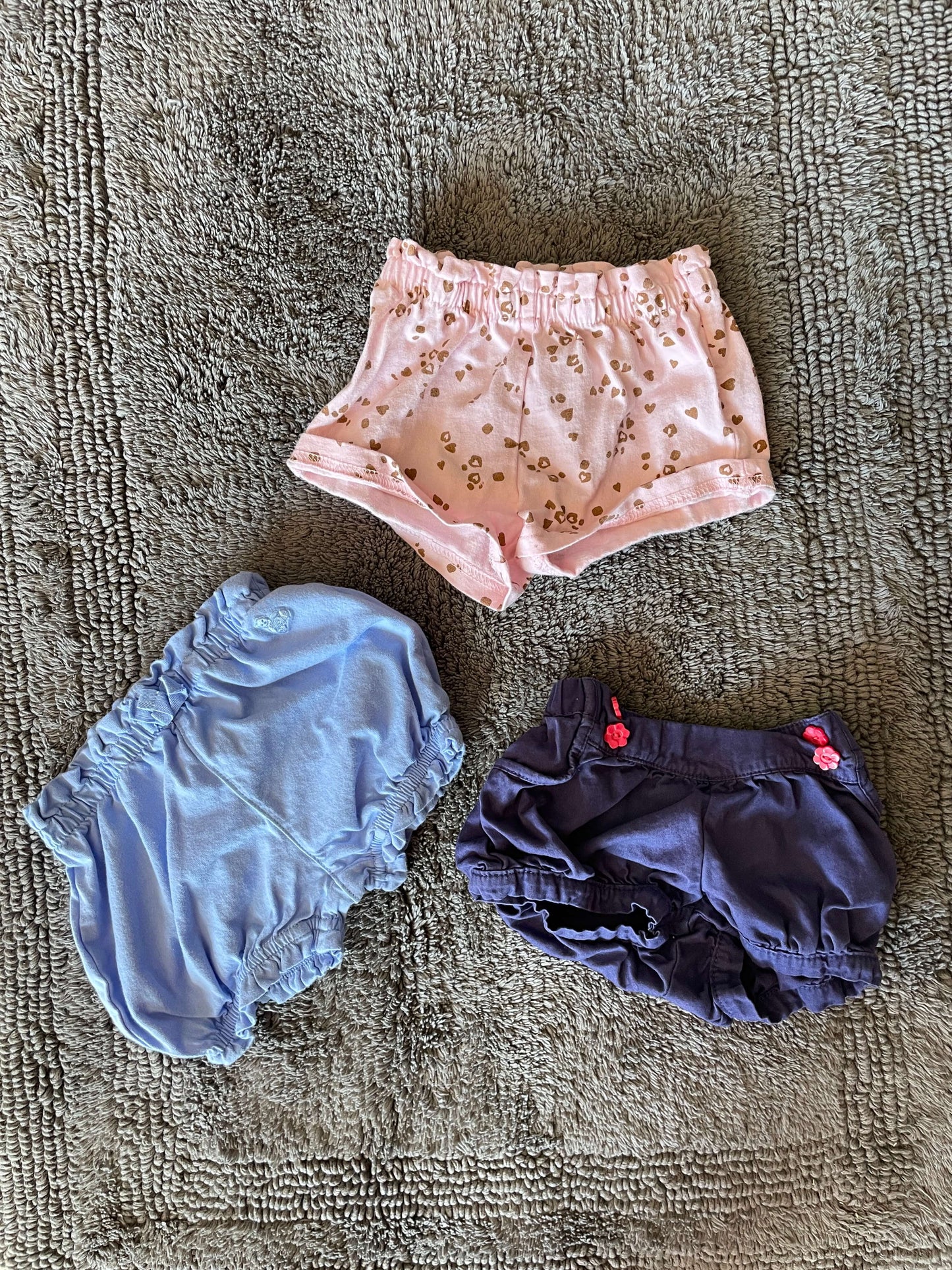 Set of 3 shorts, 6 months , Kids 6 Month (3-6M)