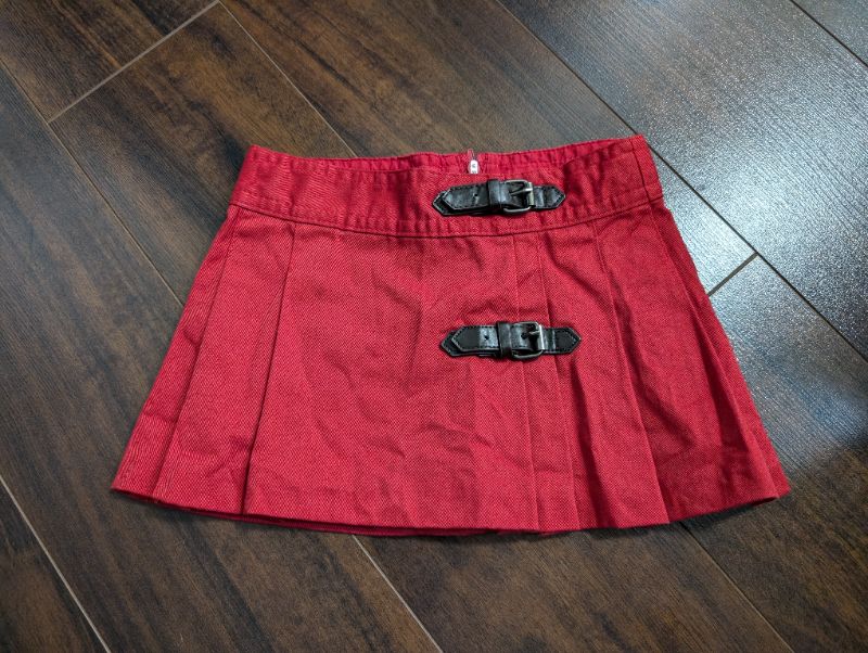 Red mini skirt 18m, Kids 18 Month (12-18M)