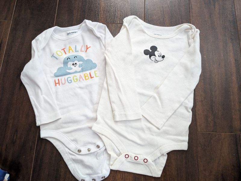 2 onesies 12-18m, Kids 18 Month (12-18M)