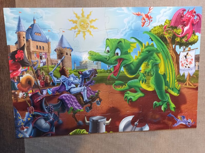 Cobble Hill Floor Puzzle - Knights and Dragons - 36pcs