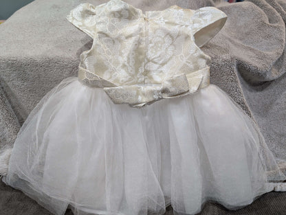 4ever free White and gold party dress. 24m, Kids 24 Month (18-24M)